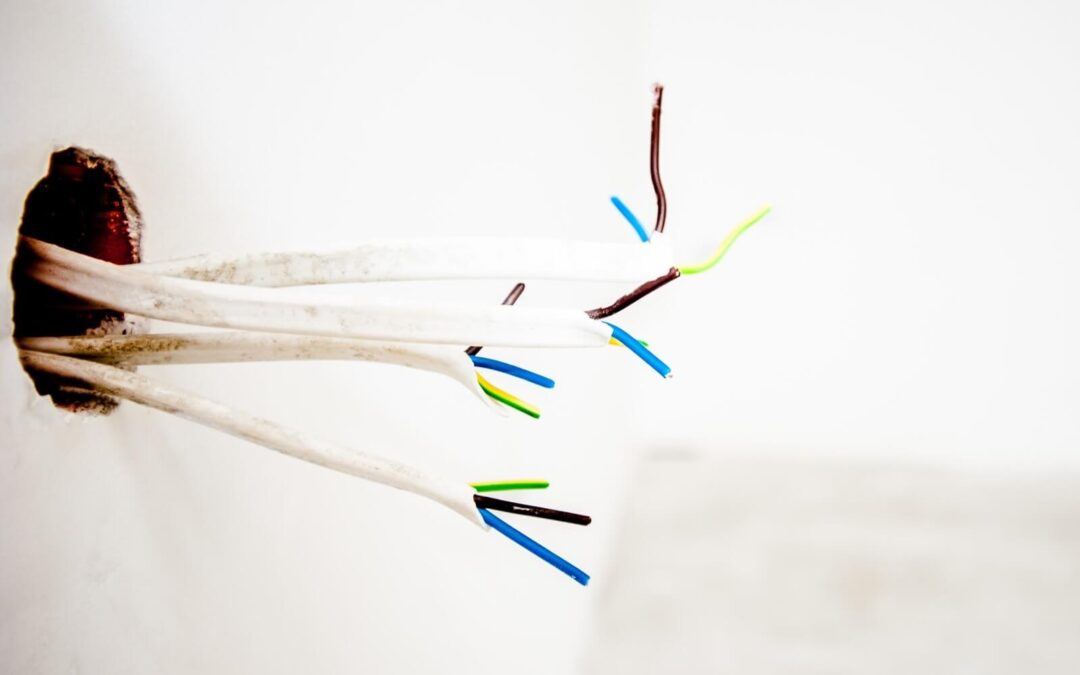 Professional vs. DIY Cable Installation